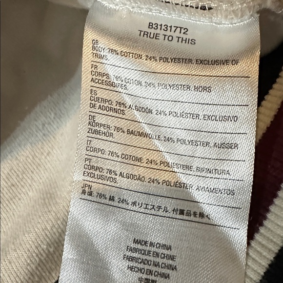 Volcom Burgundy and White Sweater size medium - Picture 5 of 5